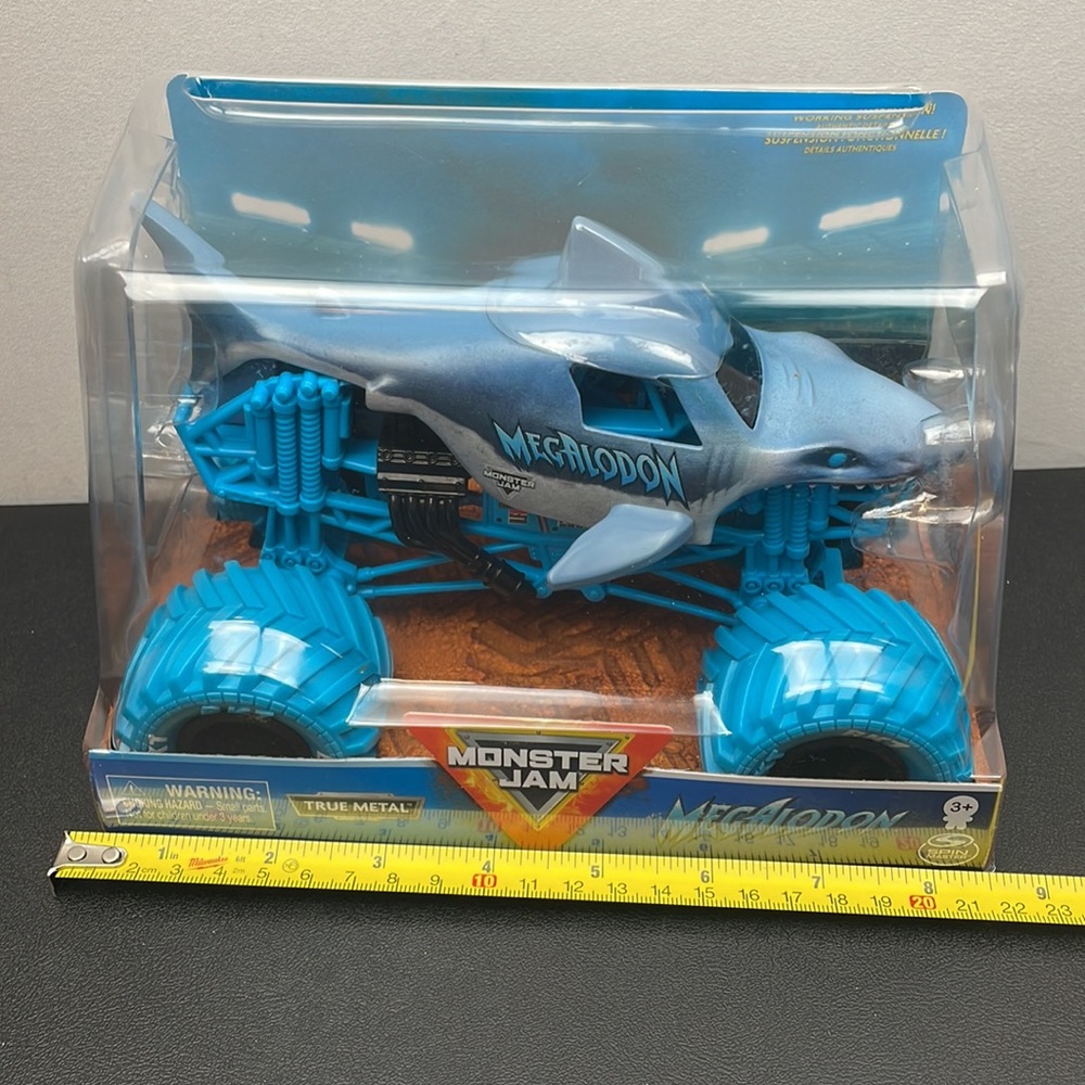 Die Cast Truck Monster Jam Megalodon, Nitro Neon Series 1:24 Scale (#8830) - Picture 13 of 13